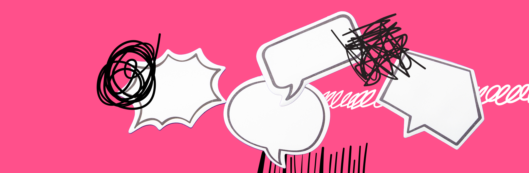 Prendi la parola: bolle di dialogo su sfondo rosa, simbolo di retorica e parità.